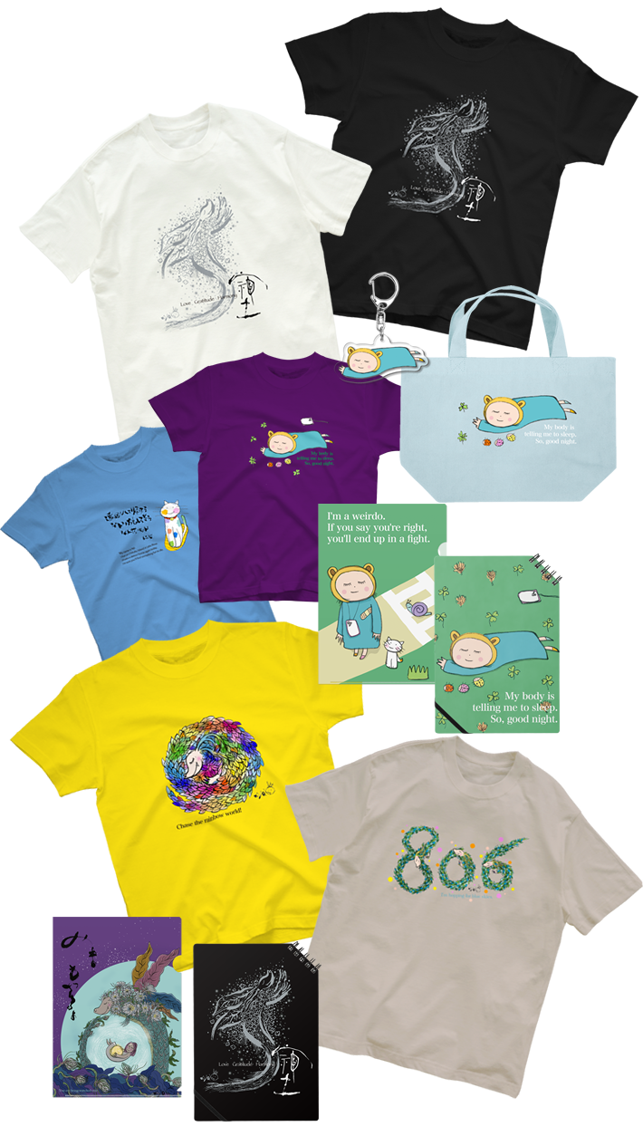 エヴァの個性的なアートデザインのグッズたち